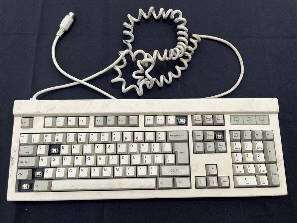Vintage Mechanical Keyboard PS/2 Style Beige Full Size Wired Keyboard Coiled